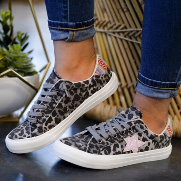 NWOB VERY G DISTRESSED SPARKLES - Picture 2 of 12